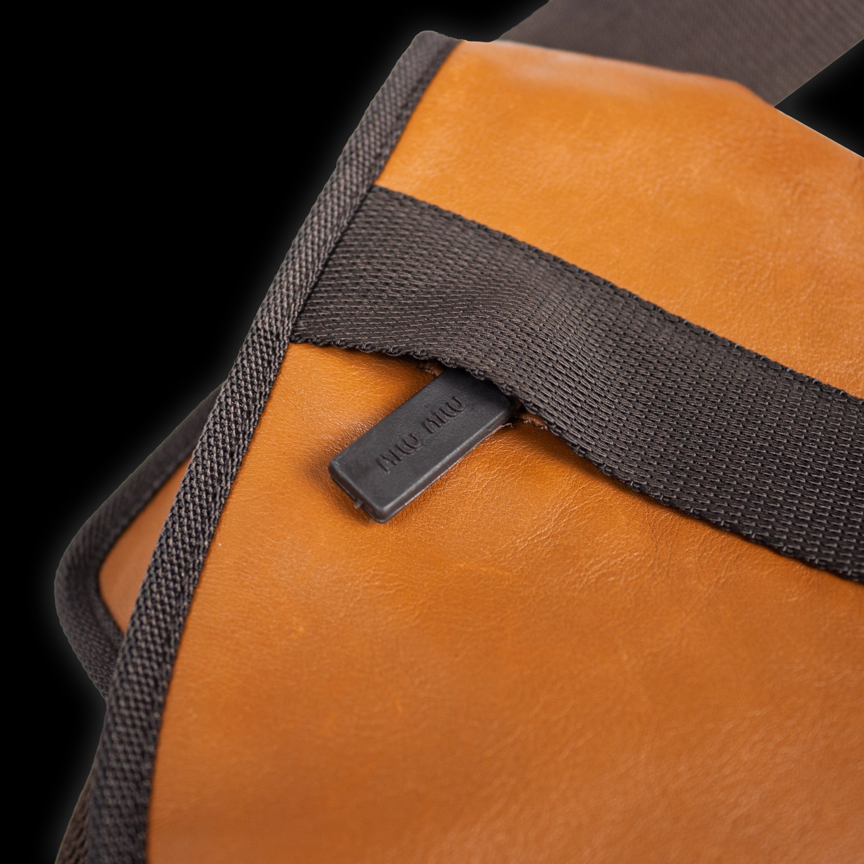 FW99 Leather & Mesh Messenger Bag