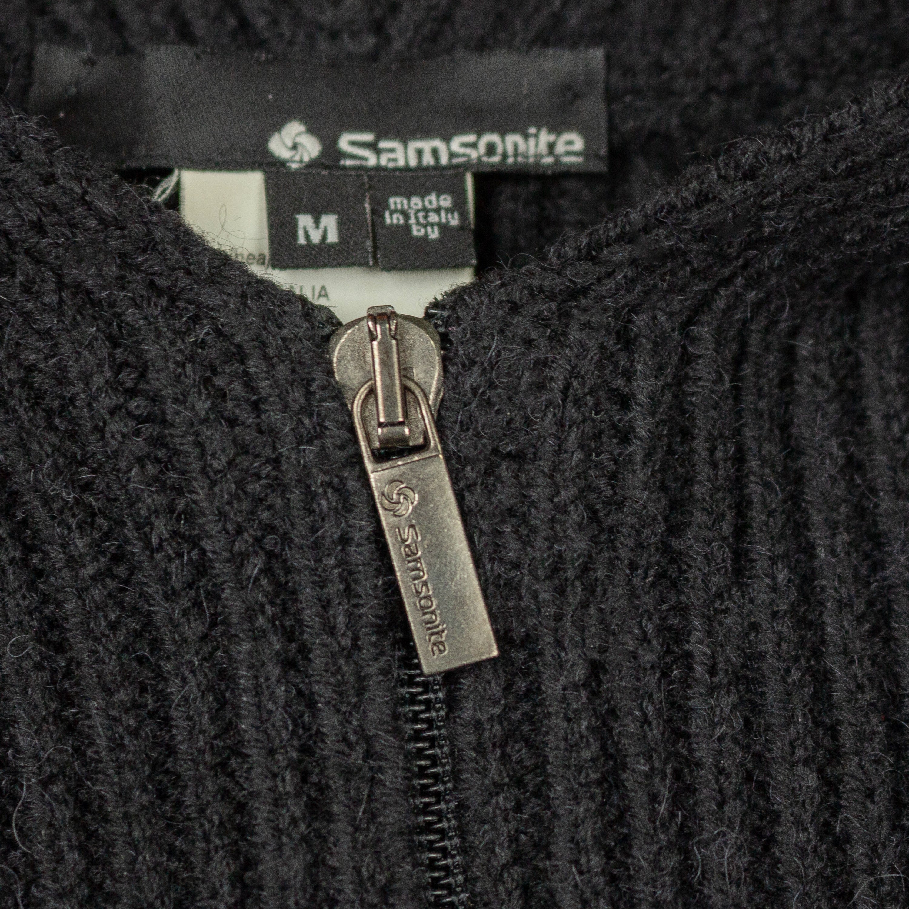 SS2000 'Travel Wear Collection' KNITTED PULLOVER HOODIE